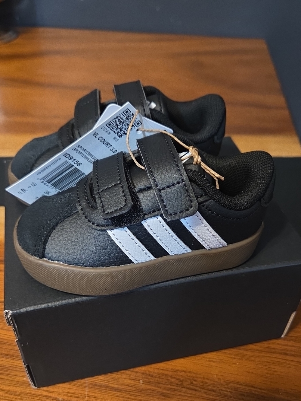 Adidas Court 3.0 Toddler Size 4 New with tags